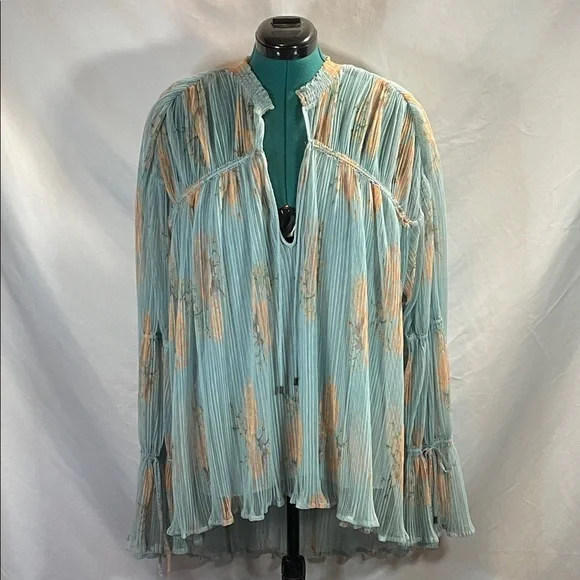 Free People Flowing Blouse in Soft Blue and Peach - Picture 2 of 16